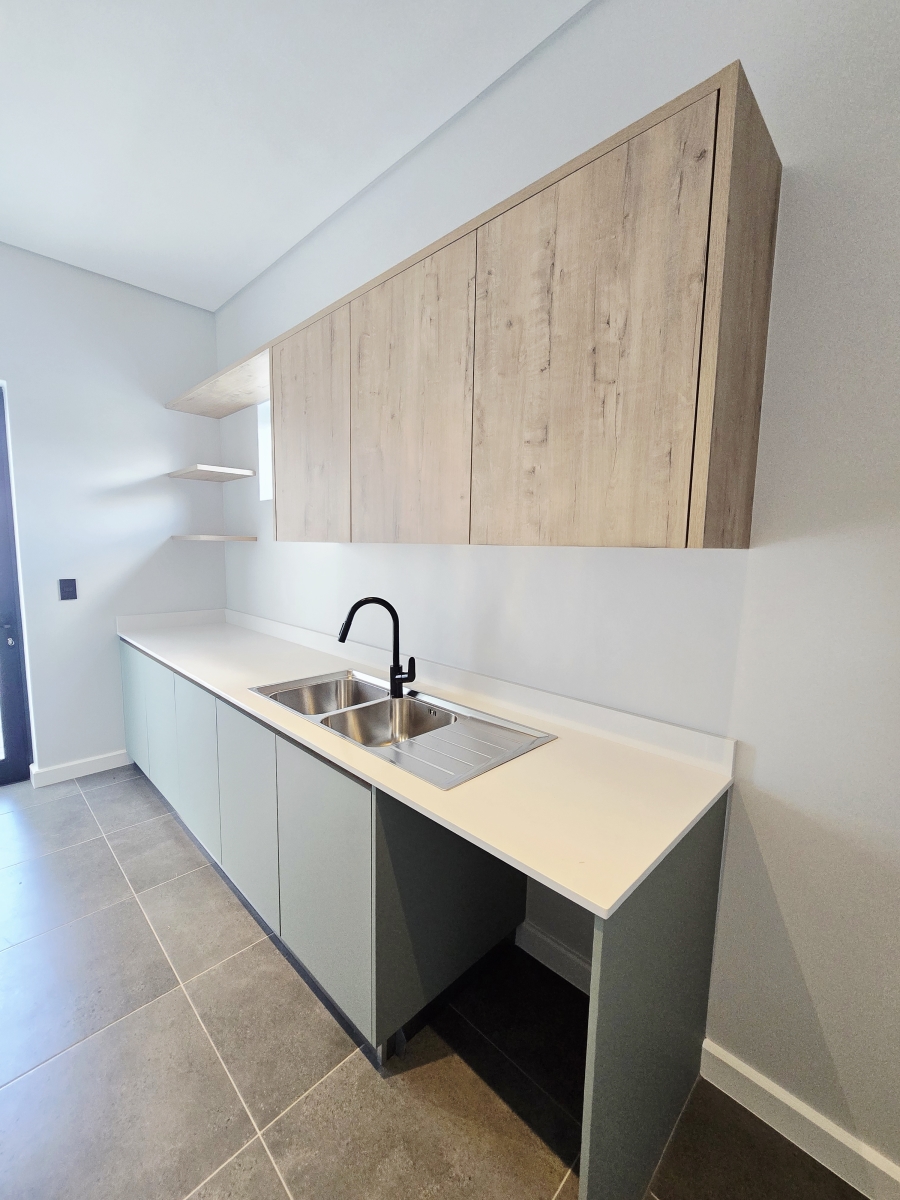 3 Bedroom Property for Sale in Kingswood Golf Estate Western Cape